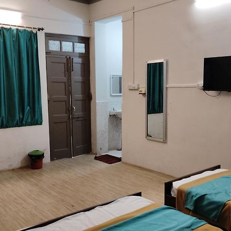 6 Cr Hotel Natraj Railway Station أورانغاباد المظهر الخارجي الصورة